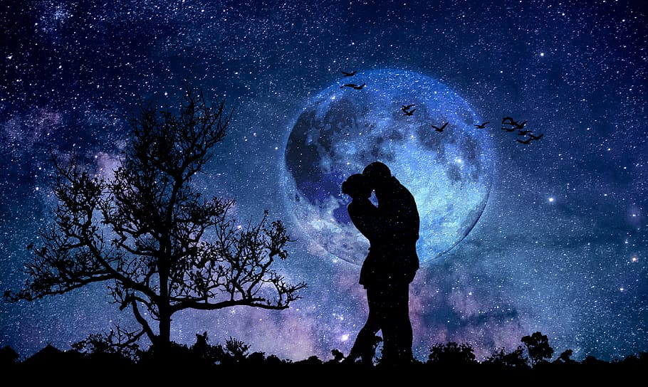 ภาพเงาของชายและหญิงในเวลากลางคืน, ดวงจันทร์, คู่, สีน้ำเงิน, ความรัก, มีความรัก, วันวาเลนไทน์, สีม่วง, ความรัก, โรแมนติก, วอลล์เปเปอร์ HD
