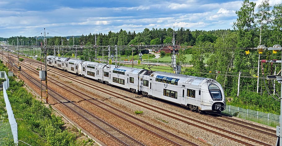 รถไฟตอนกลางวัน, doppelstockzug, สวีเดน, หน่วยไฟฟ้าหลายหน่วย, หน่วยคู่, รถไฟของรัฐสวีเดน, รถไฟในภูมิภาค, การจราจรในภูมิภาค, รางรถไฟ, viergleisig, ทางรถไฟ, หัวรถจักรไฟฟ้า, sj, ตอนบน, สมาชิกข้าม, โซ่, สายหลัก, อัลสตอม, วอลล์เปเปอร์ HD