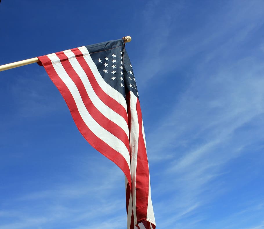 ธงชาติสหรัฐอเมริกาที่มีเสา, อเมริกัน, ธง, ธงชาติอเมริกา, สหรัฐอเมริกา, รักชาติ, โบกธงอเมริกัน, สีแดง, ขาว, สีน้ำเงิน, ผู้รักชาติ, เราธง, ความรุ่งโรจน์, ความภาคภูมิใจ, ที่สี่, กรกฎาคม, 4, ประเทศ, ดาว, ลายเส้น, ประชาธิปไตย, ความเป็นอิสระ , วัน, ชาติ, ชาติ, พัด, พัด, รักชาติ, ดอม, สหรัฐ, รัฐ, ภาพ, วอลล์เปเปอร์ HD
